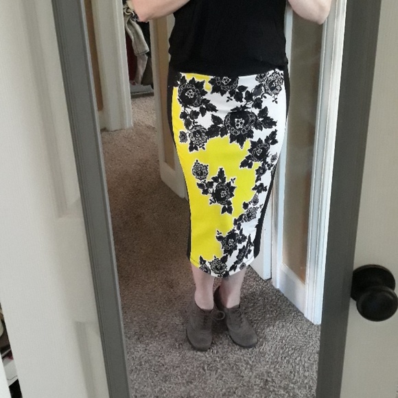 Bar III Women's Textured Short Wear To Work Pencil Skirt Black Size 12
